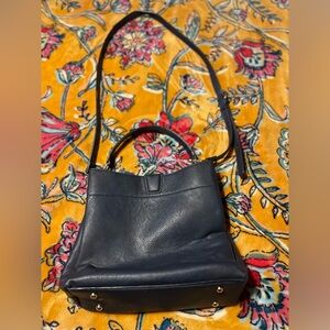 Jen & Co navy color vegan leather purse